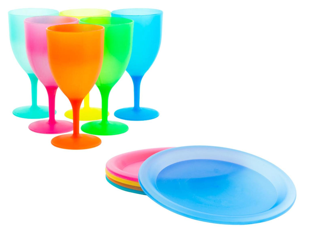Colorful Reusable Plastic Dinnerware Set for 6